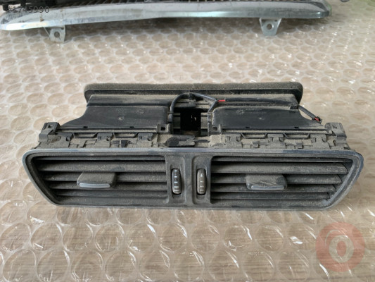 VW PASSAT B7 ÇIKMA ORJİNAL ÖN TORPİDO HAVA ÜFLEME IZGARALARI