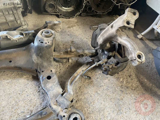 2008 AUDİ A6 SAĞ SOL AKS TAŞIYICI