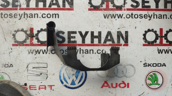 1J0905875C vw golf 4 direksiyon kolonu kaplaması