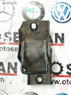 nissan primera 2007 sağ arka koltuk bağlantı yuvası