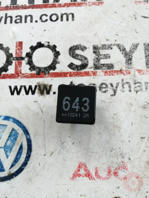 8K0951253 volkswagen audi seat skoda 643 nolu röle