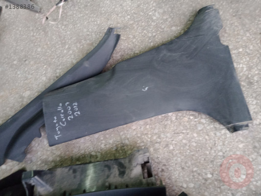 Toyota Corolla Kapı Direği Plastik Sağ 2007-2012