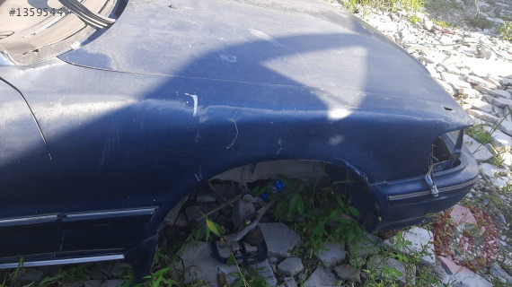 toyota cressida çıkma sağ ön çamurluk