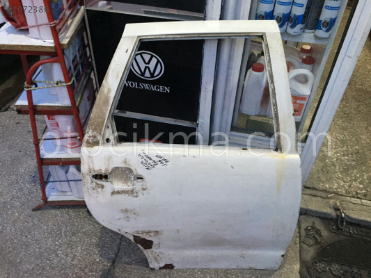 VOLKSWAGEN POLO CLASSIC SAĞ ARKA BEYAZ KAPI SÖKME