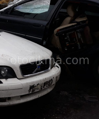 Volvo s40 2001 turbo ön panjur.