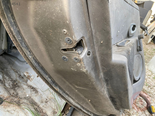 RENAULT CLİO 3 SOL ARKA KAPI KİLİDİ HATCBACK ORJİNAL