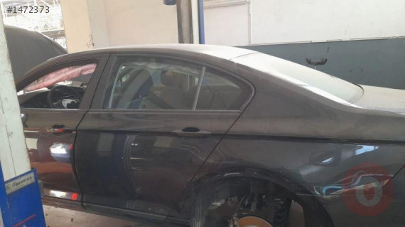 VOLKSWAGEN PASSAT  SOL ARKA KAPI B.K.(5V/B7R) 3G5833055