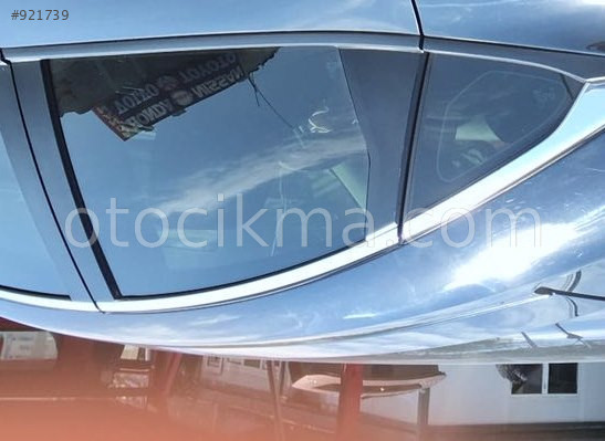 2018 HONDA CİVİC ORİJİNAL SAĞ ARKA KAPI CAMI.