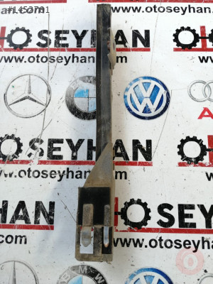 nissan primera 2007 sağ arka kapı cam kızağı