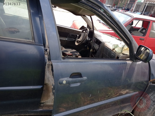 Volkswagen Polo Clasic Sağ Ön Kapı 1998-2000