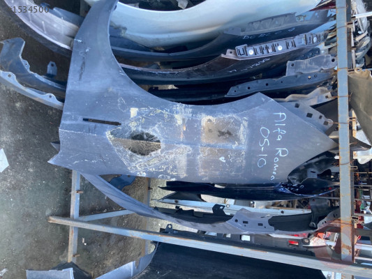 ALFA ROMEO ÖN SOL ÇAMURLUK