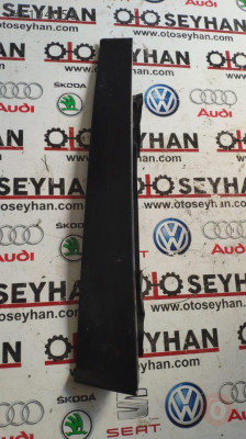 2K0837902 vw caddy sağ ön kapı dış direk kaplaması