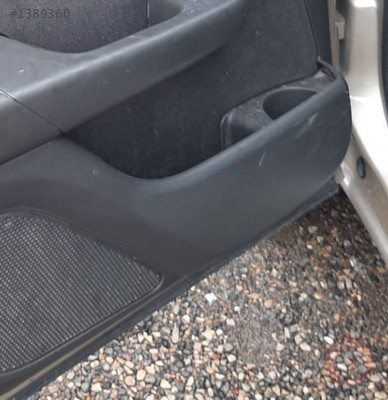 2011 fiat doblo 1.3 çıkma sol ön kapı cebi