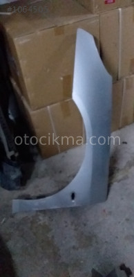 Peugeot 307 ön çamurluk