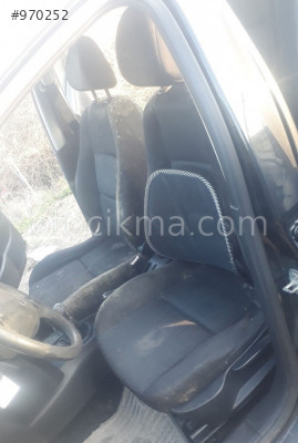 2009 model peugeot 207 1.4 çıkma ön takım koltuk