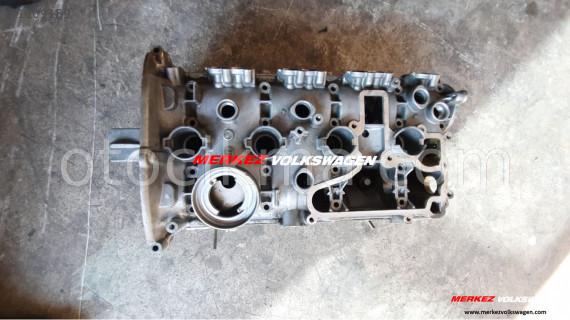 VOLKSWAGEN - PASSAT / CAW 2.0 FSİ SİLİNDİR KAPAĞI