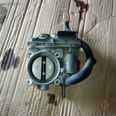 Avensis çıkma boğaz gaz kelebeği benzinli