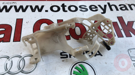 5N0839768C volkswagen tiguan 2014 sağ arka kapı kolu braketi