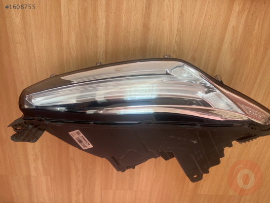 31468583 Xc90 led sağ far ORJİNAL