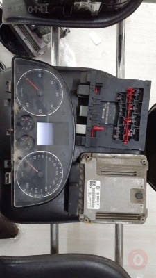 VOLKSWAGEN CADDY 2004 2008  SÖKME MOTOR BEYNİ 03G906016DM