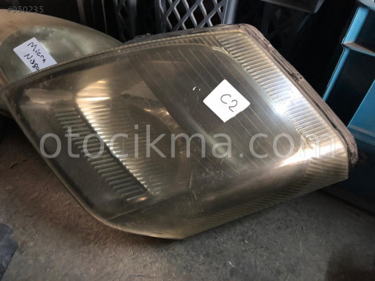 Citroen C2 Ön Sol Far hatasız orjinal çıkma