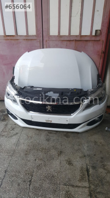 Pejo  301 2017 ön tampon dolu hatasız