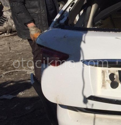 INFINITI FX30D ÇIKMA BAGAJ SOL SİNYAL LAMBASI.