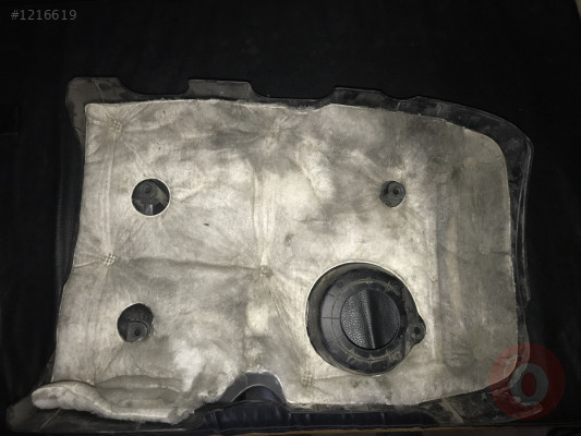 Ford Ranger 2.5 tdci motor üst plastik kapağı
