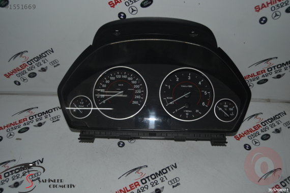 BMW 3 SERİSİ F30 F80 GÖĞÜS SAATİ