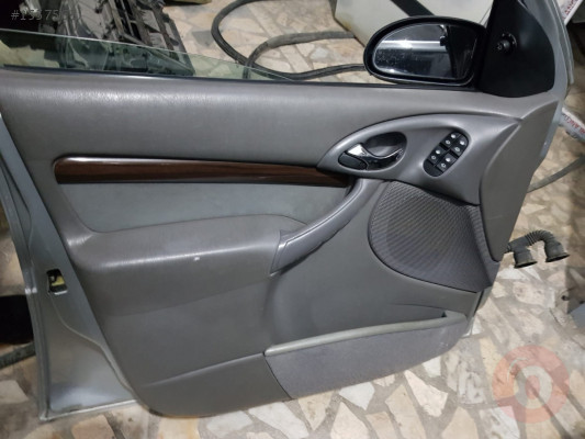 Ford Focus MK1 Sol Ön Cam Düğme Takımı Hatasız Orjinal Çıkma