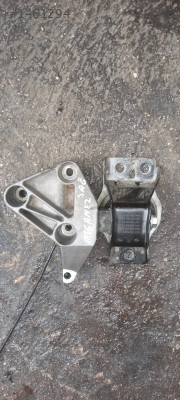 RENAULT MEGANE-2 1.5 EURO-4 ÇIKMA ORJİNAL MOTOR KULAĞI