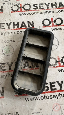 7N0819465D volkswagen golf 7 bagaj havalandırma kapağı