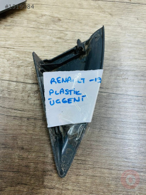 RENAULT-19 ÜÇGEN PLASTİĞİ ORJİNAL ÇIKMA