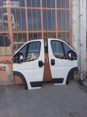 peugeot boxer çıkma sağ ön kapı
