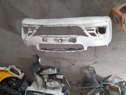 2014 model fiat linea on tanpon beyaz cikma parca
