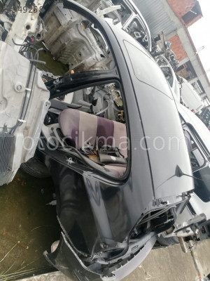 Bmw 1.6 Kesme Direk Tavan Sunrooflu Siyah hatasız orjinal