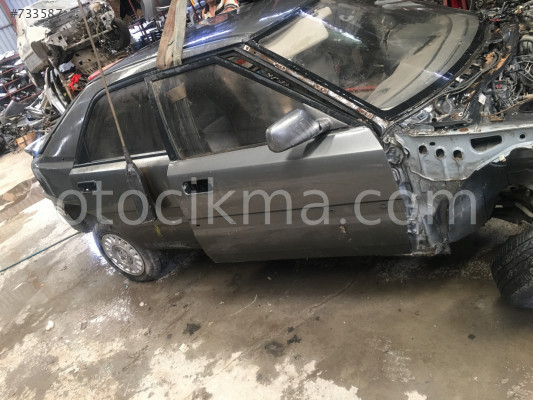 Mazda 323 sağ ayna
