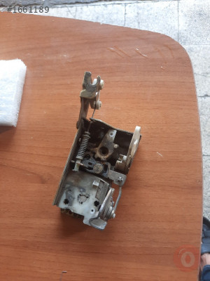 Ford escort sag ön kapi kilidi