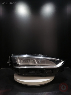 AUDİ A5 MATRİX SAĞ FAR