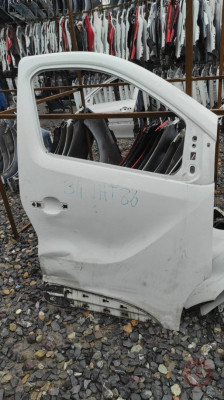RENAULT TRAFİC 3 SAĞ ÖN KAPI BEYAZ ÇIKMA ORİJİNAL