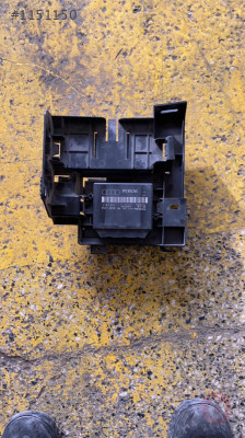 Audi A3 park sensör beyni 8p0919283