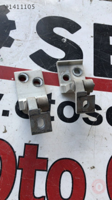 seat ibiza 2000 sağ arka kapı menteşesi