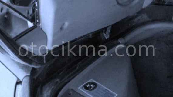 1996 VOLVO S40 ÇIKMA KAPI MENTEŞESİ.