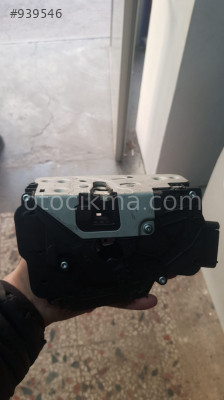 FORD MARKA ARAÇLARIN KAPI KİLİTLERİ MAHİR OTO'DAN SIFIR