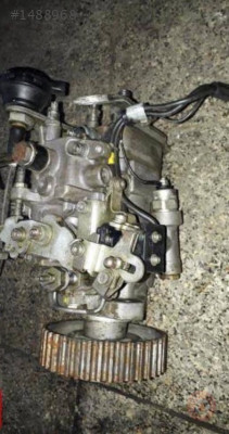 Renault kangoo mazot pompası ve tüm çıkma parçalar