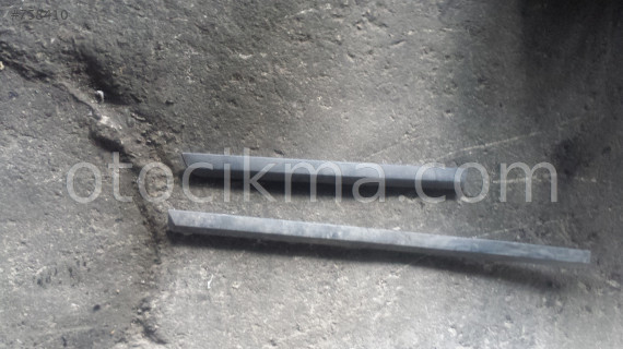 2008 VOLVO S40 ÇIKMA KAPI BANDI.