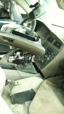 2001 VOLVO ÇIKMA GÖĞÜSLÜK TORPİDO.