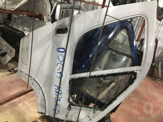 Peugeot boxer çıkma orjinal sağ ön kapı