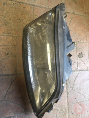 çıkma parça opel vectra b sağ far