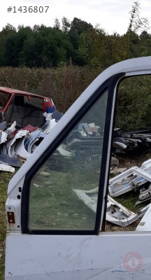 mercedes sprinter çıkma sol ön kelebek camı
